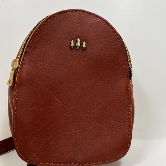 EUC! Portland Leather Sydney Sling In Nutmeg - Picture 4 of 11